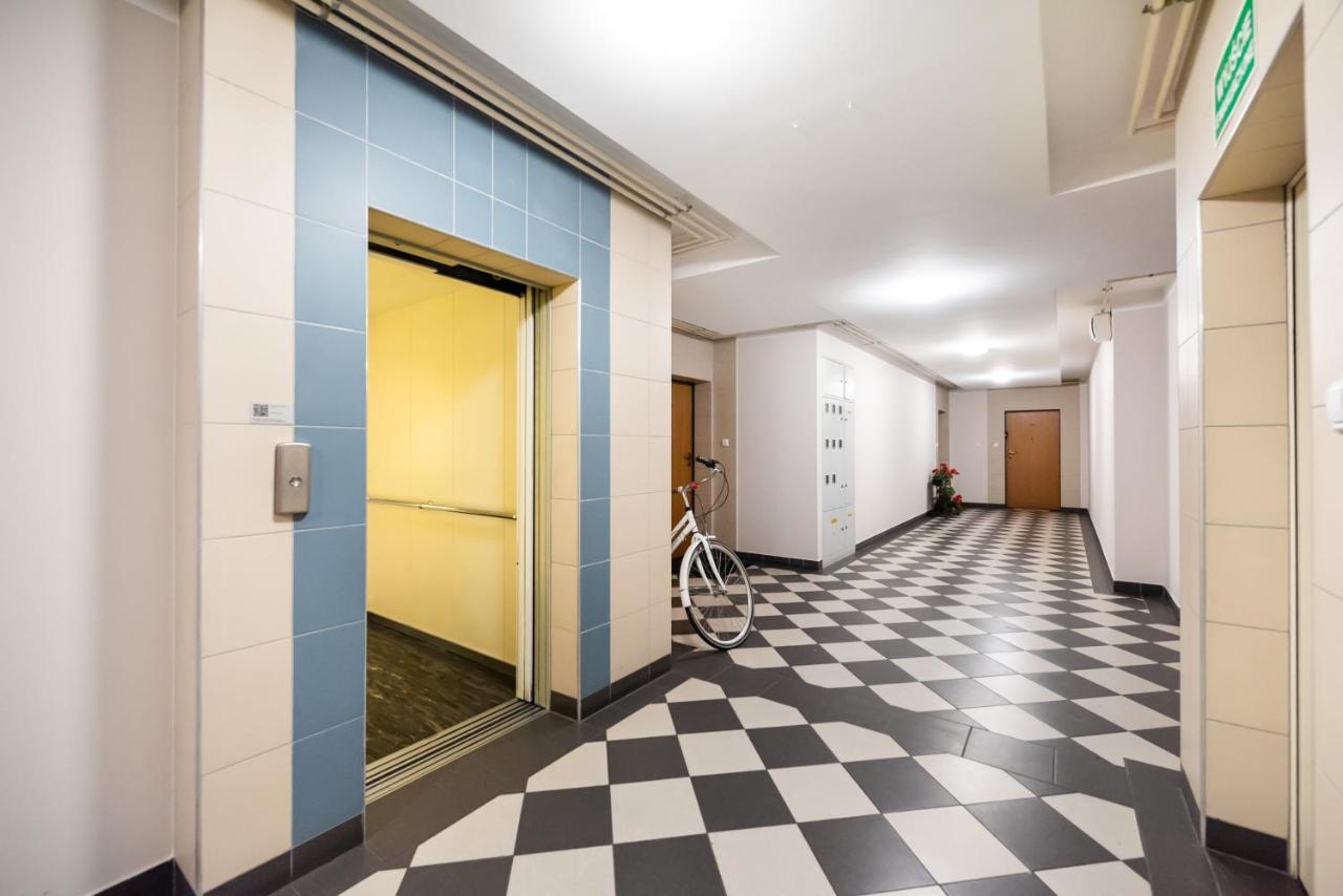 Metro Kondratowicza Velvet Apartment Warszawa Exteriör bild