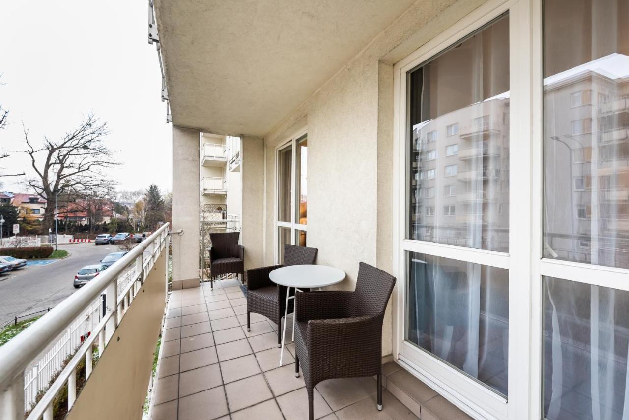 Metro Kondratowicza Velvet Apartment Warszawa Exteriör bild